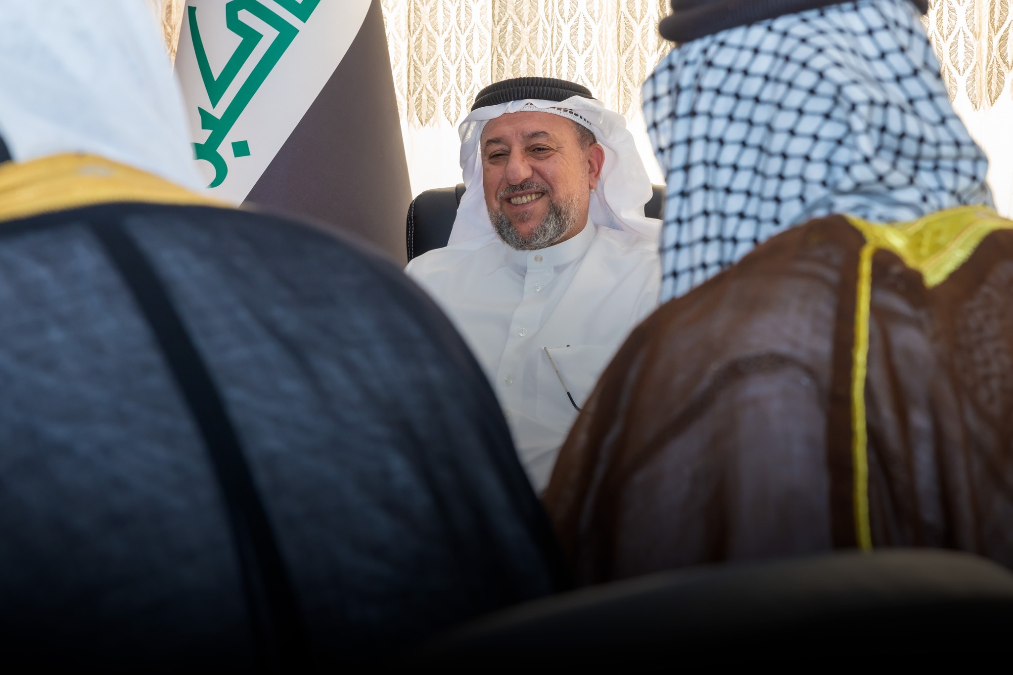 رئيس تحالف السيادة يستقبل وفدًا من شيوخ ووجهاء عشيرة البوحمد الجاسم في صلاح الدين